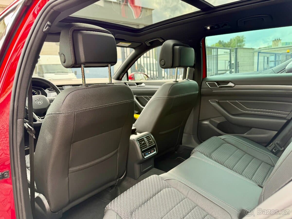 2020 Volkswagen PASSAT - 13