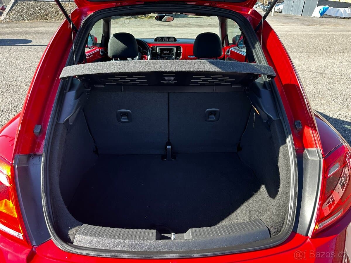 2015 Volkswagen BEETLE - 13