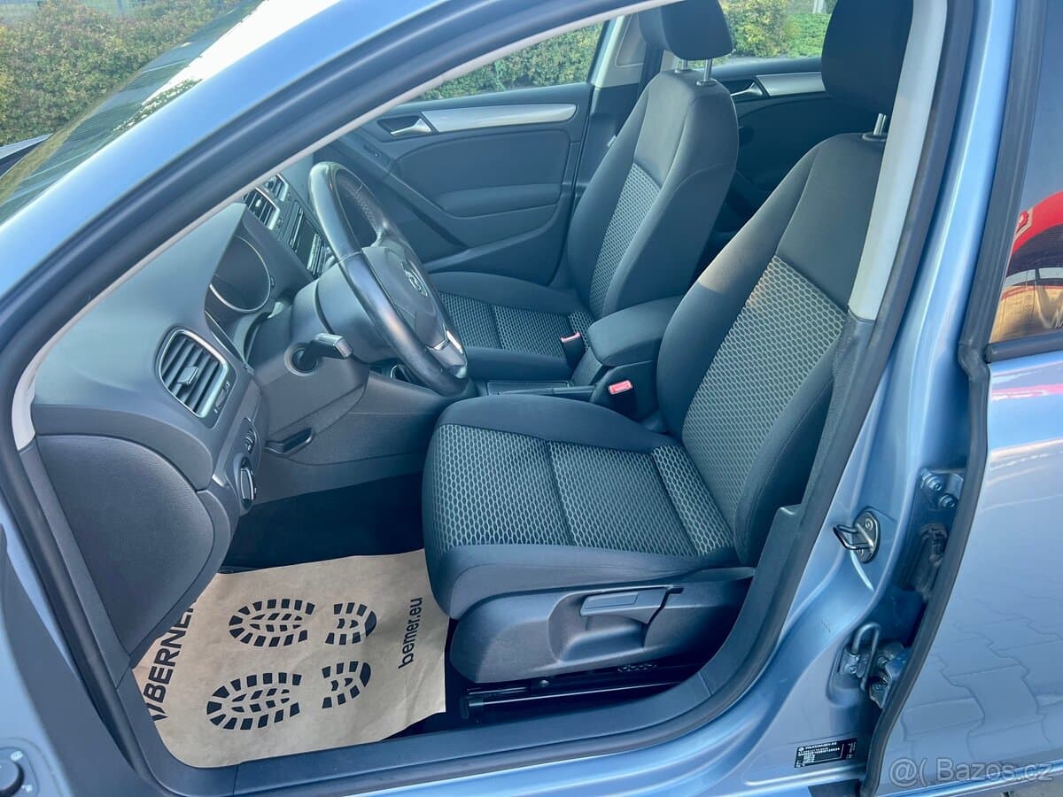 2011 Volkswagen GOLF - 13