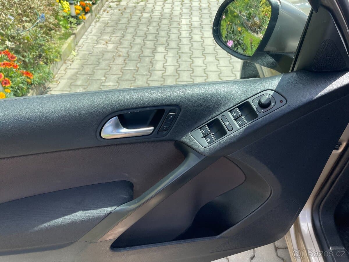 2013 Volkswagen TIGUAN - 13