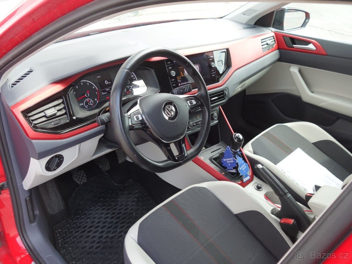 2018 Volkswagen POLO - 13