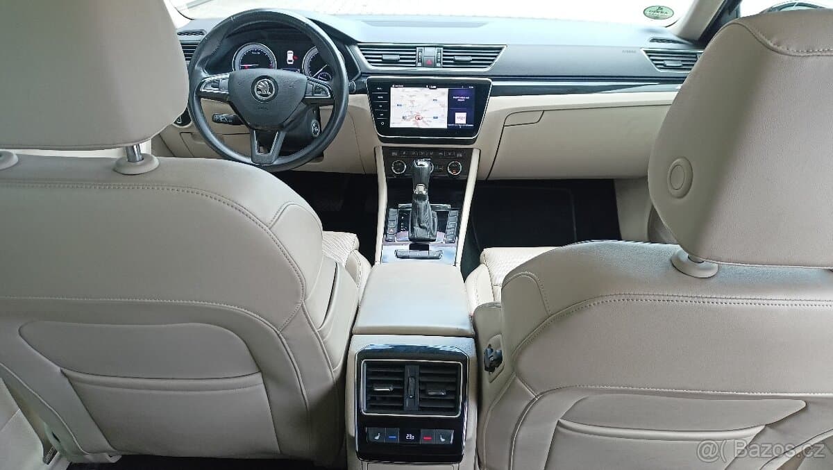 2017 Škoda SUPERB - 13