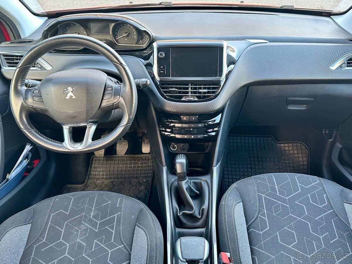 2019 Peugeot 2008 - 13