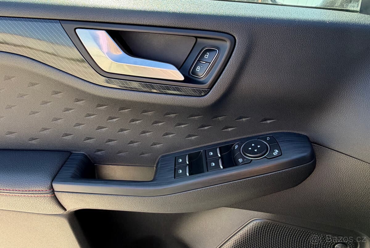 2020 Ford KUGA - 13
