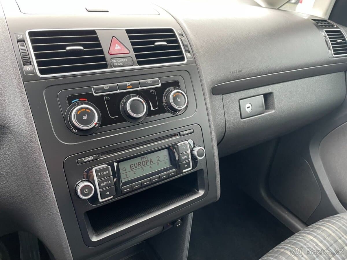 2011 Volkswagen TOURAN - 13
