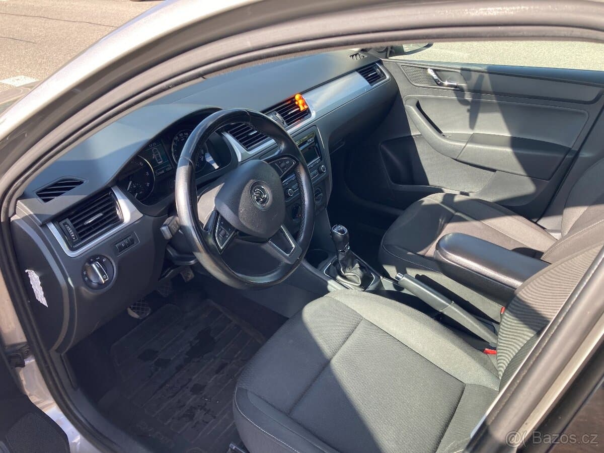 Škoda RAPID - 13