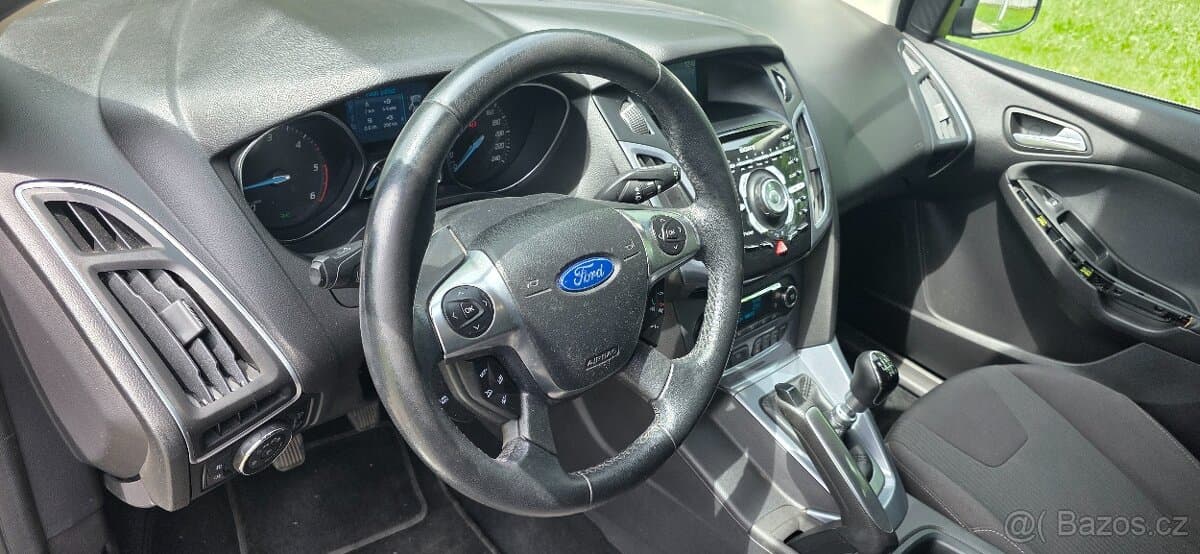 2011 Ford FOCUS - 13