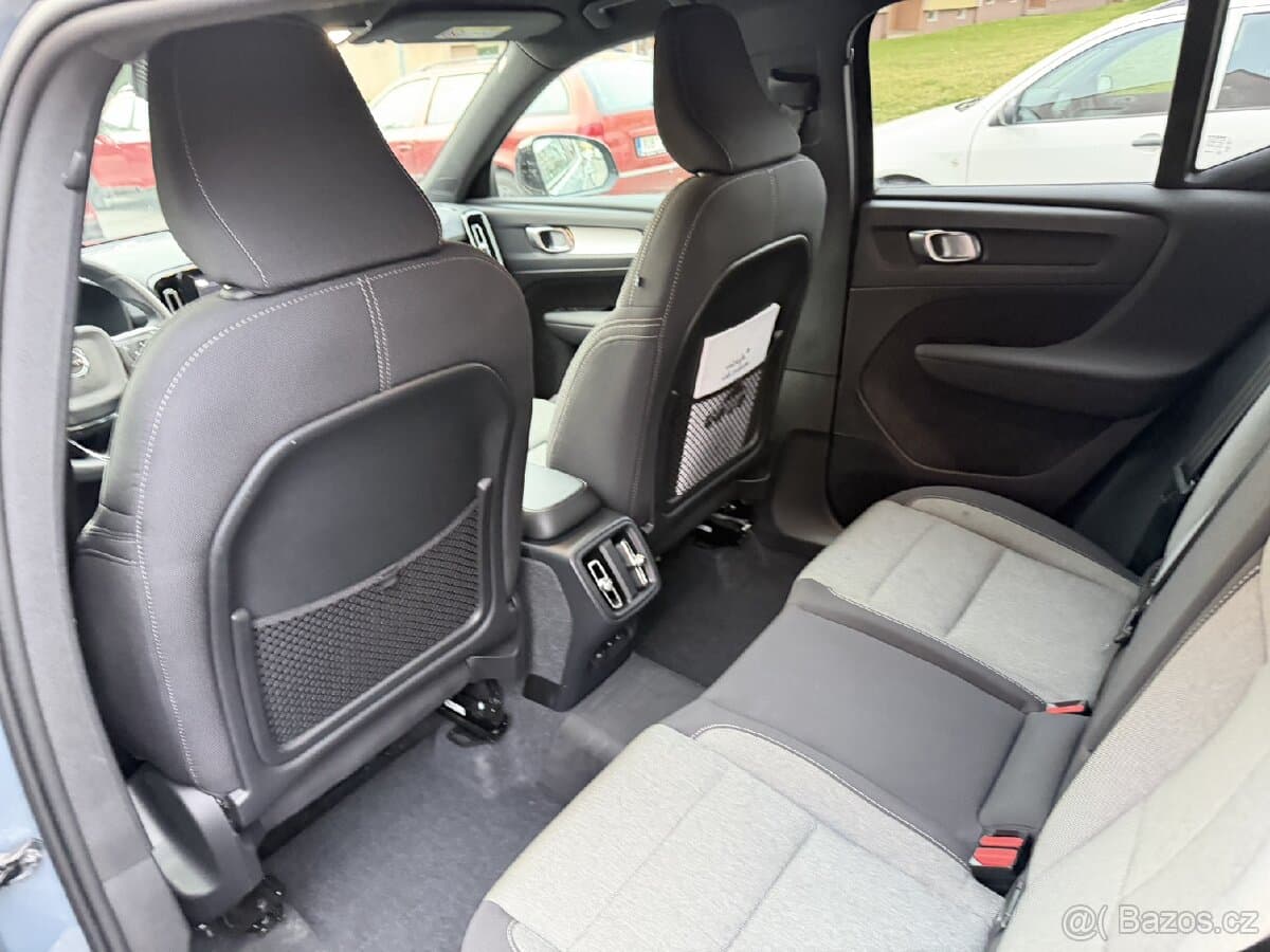 2023 Volvo C40 - 13