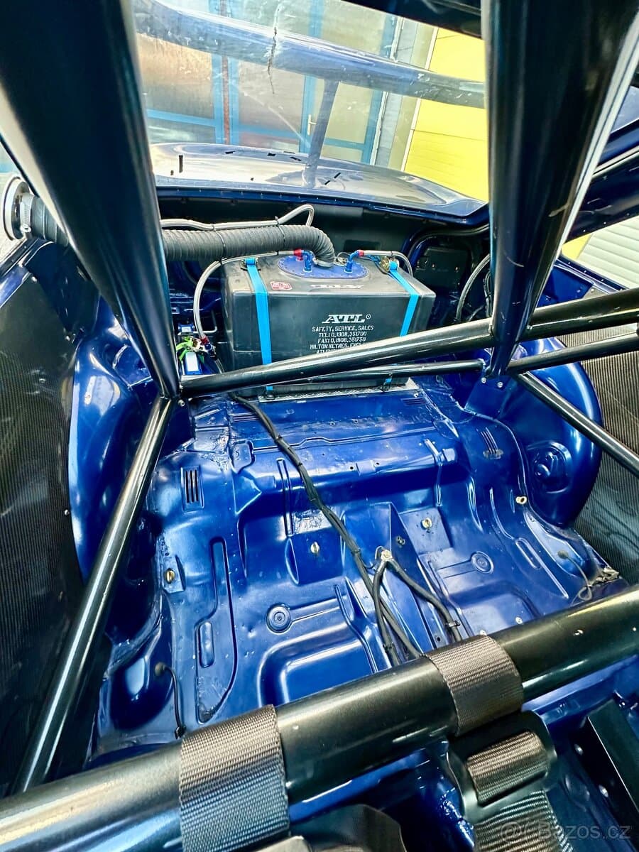 1993 Ford ESCORT - 13