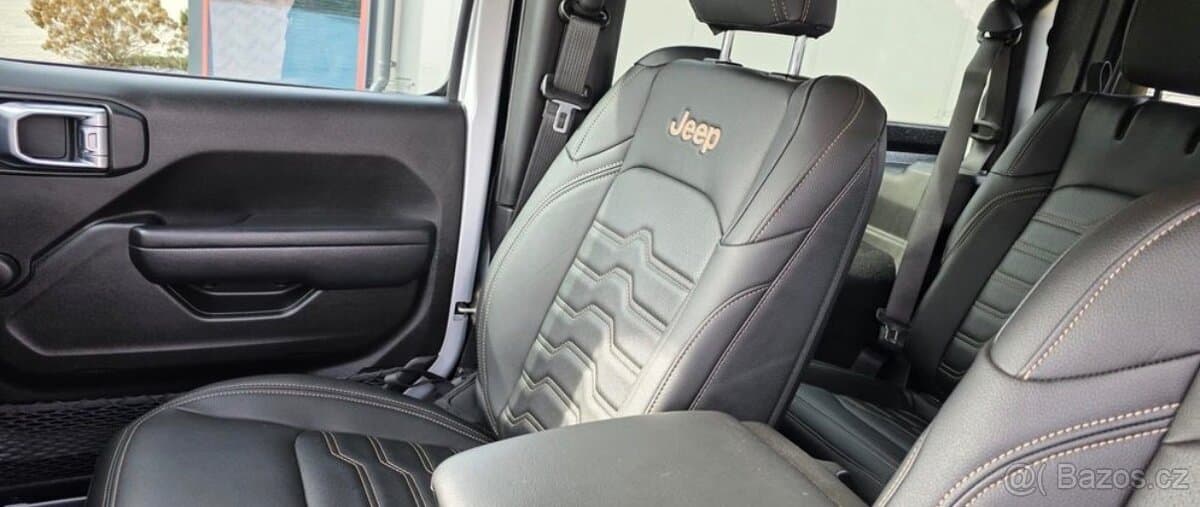 2024 Jeep WRANGLER - 13