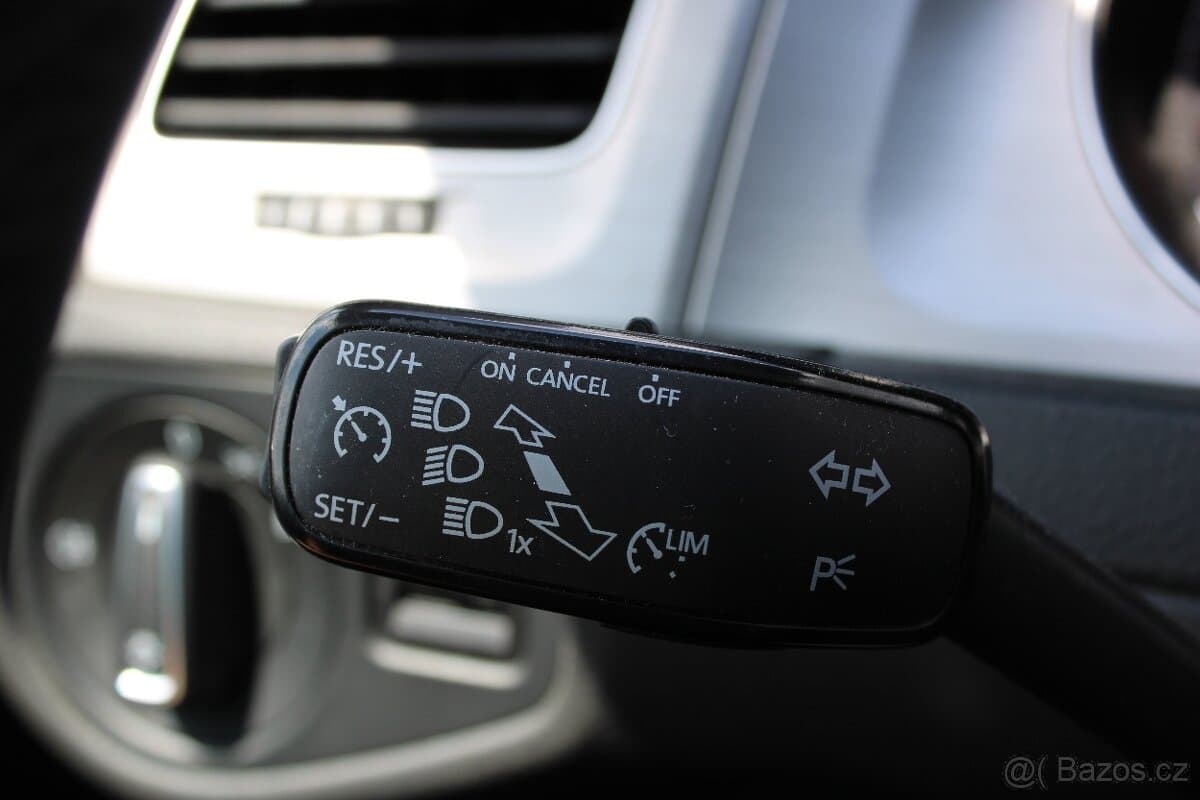 2015 Volkswagen GOLF - 13