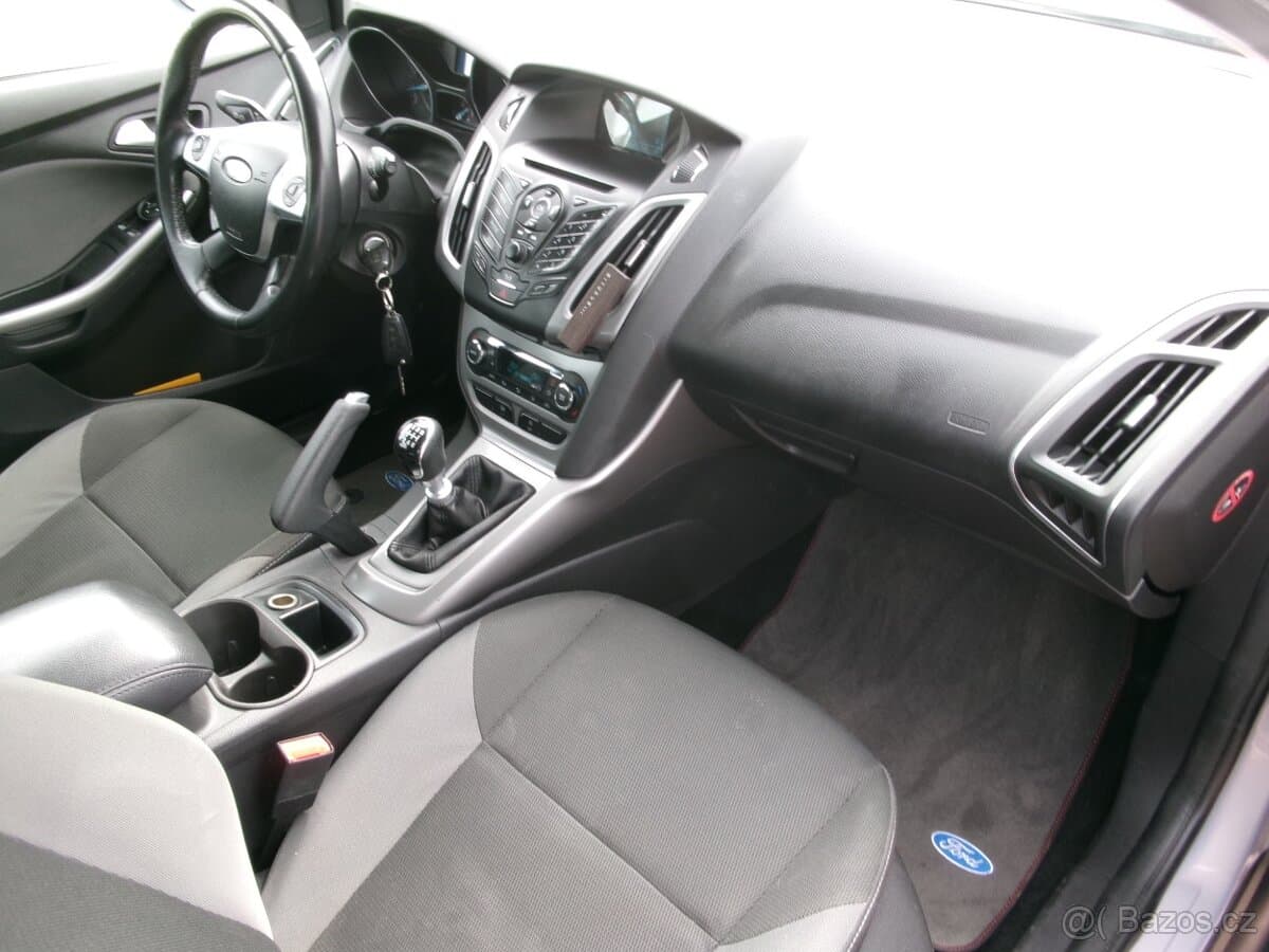 2014 Ford FOCUS - 13