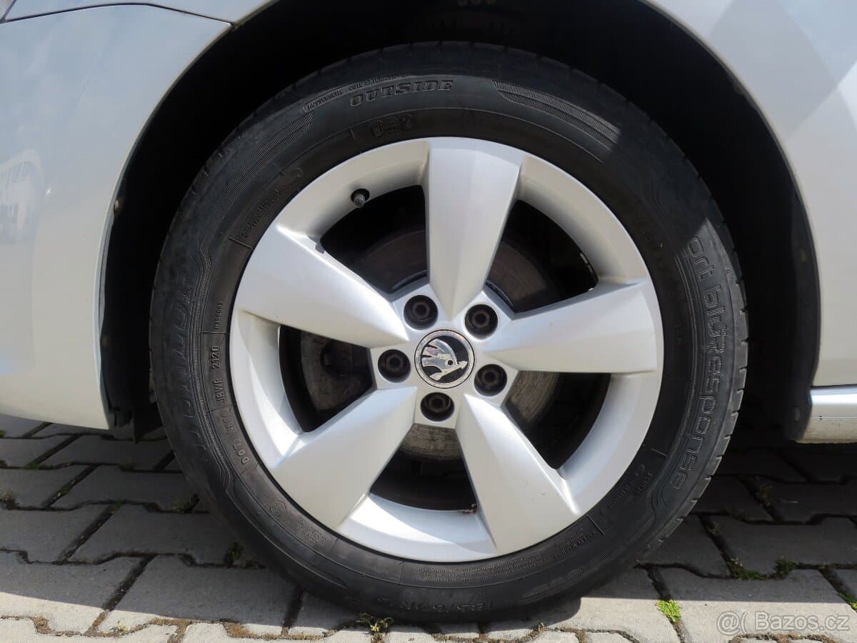 2014 Volkswagen POLO - 13