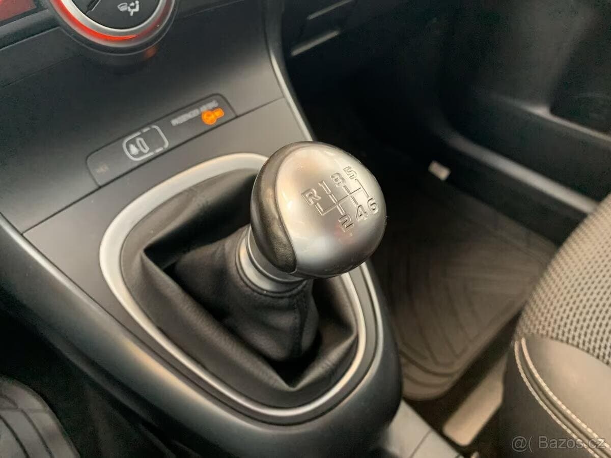 2016 Toyota VERSO - 13