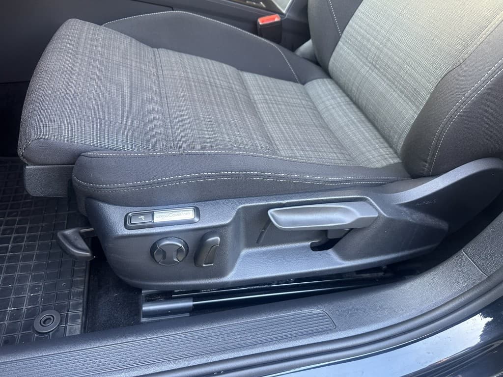 2022 Volkswagen PASSAT - 13