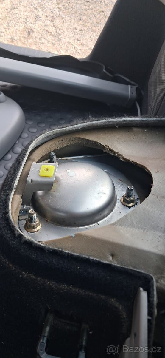 2006 Subaru FORESTER - 13