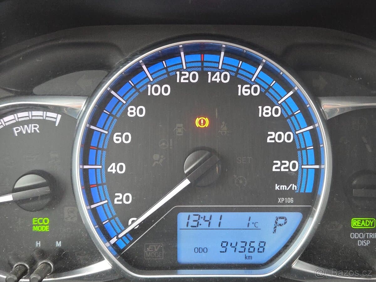 2015 Toyota YARIS - 13