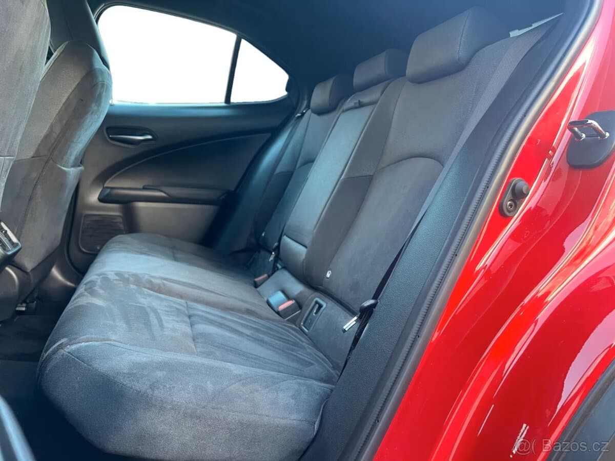 2019 Lexus UX - 13