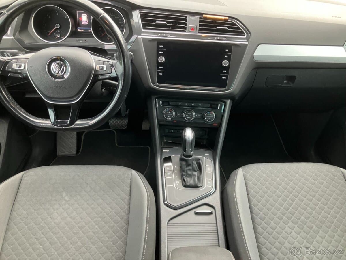 2017 Volkswagen TIGUAN - 13