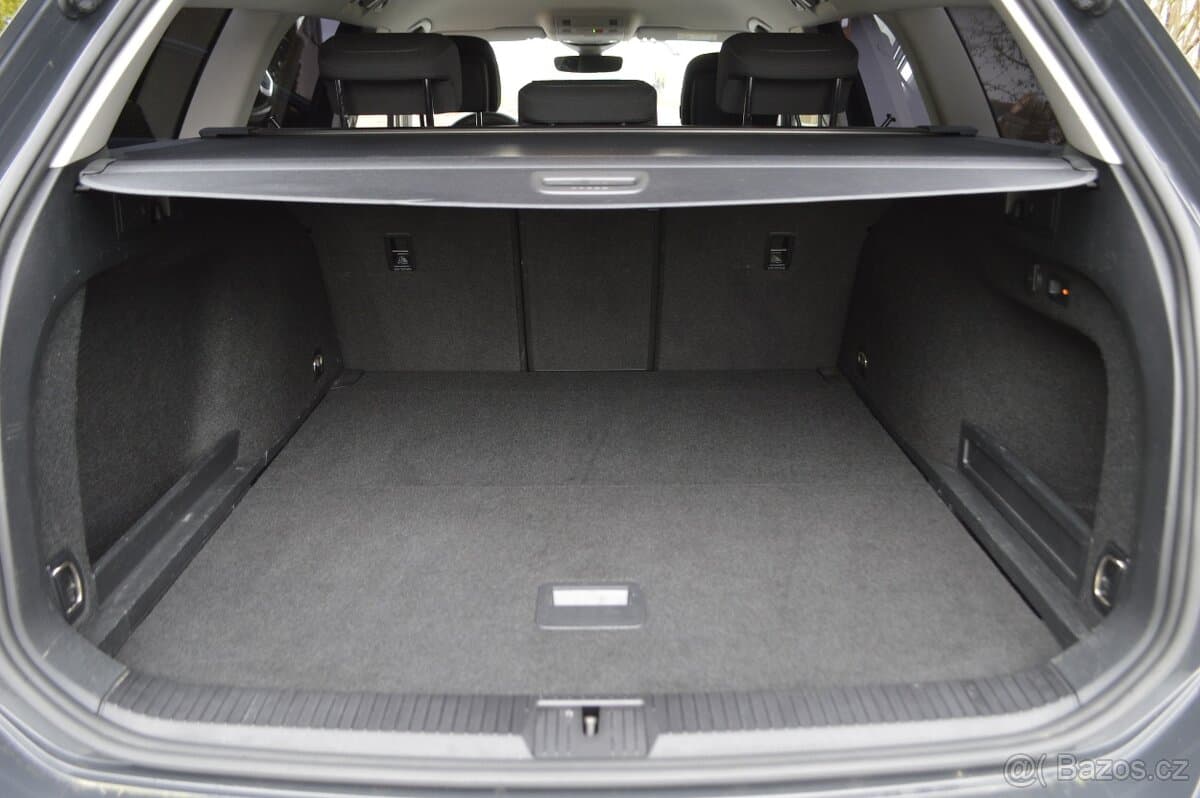 2020 Volkswagen PASSAT - 13