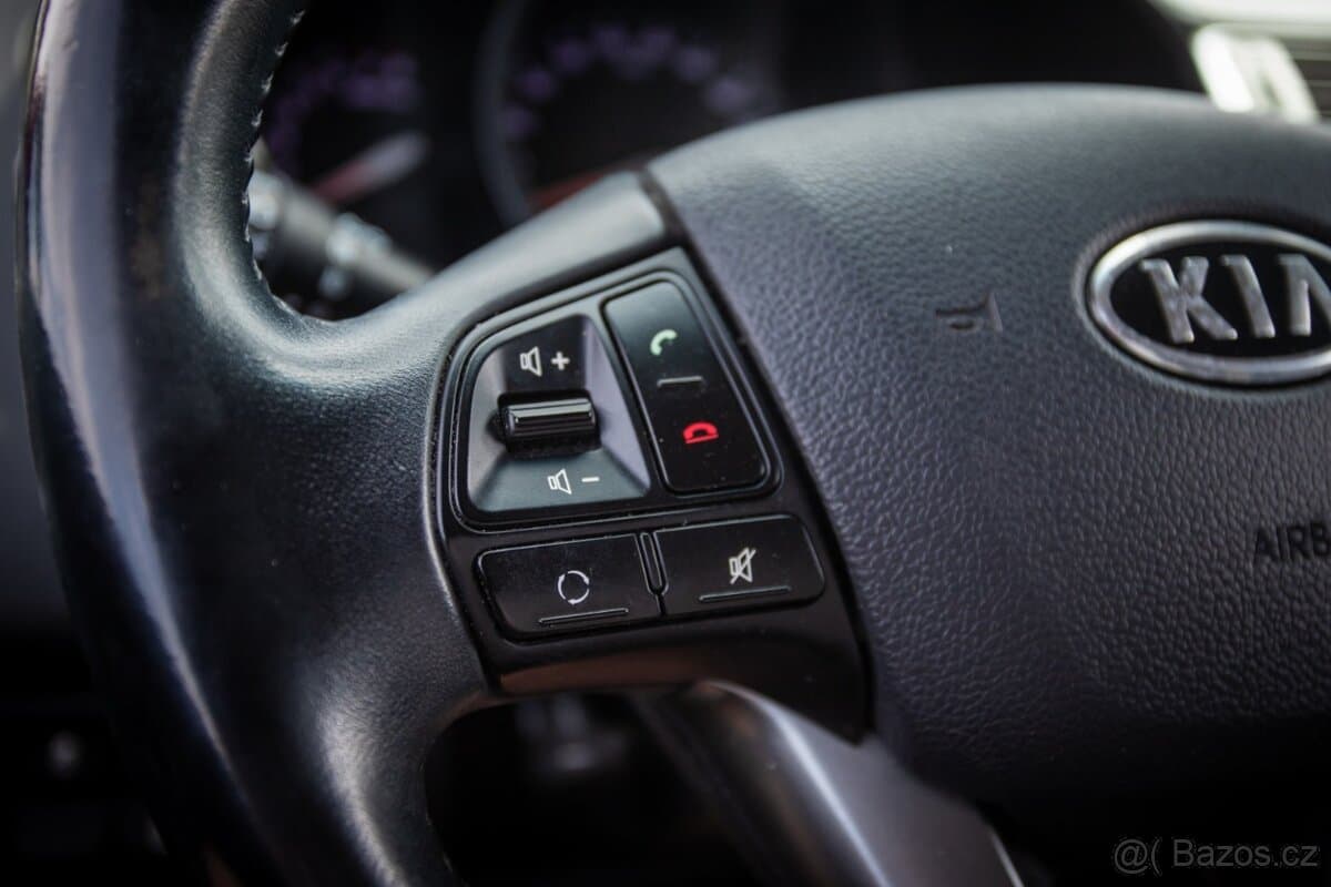 2016 Kia RIO - 13