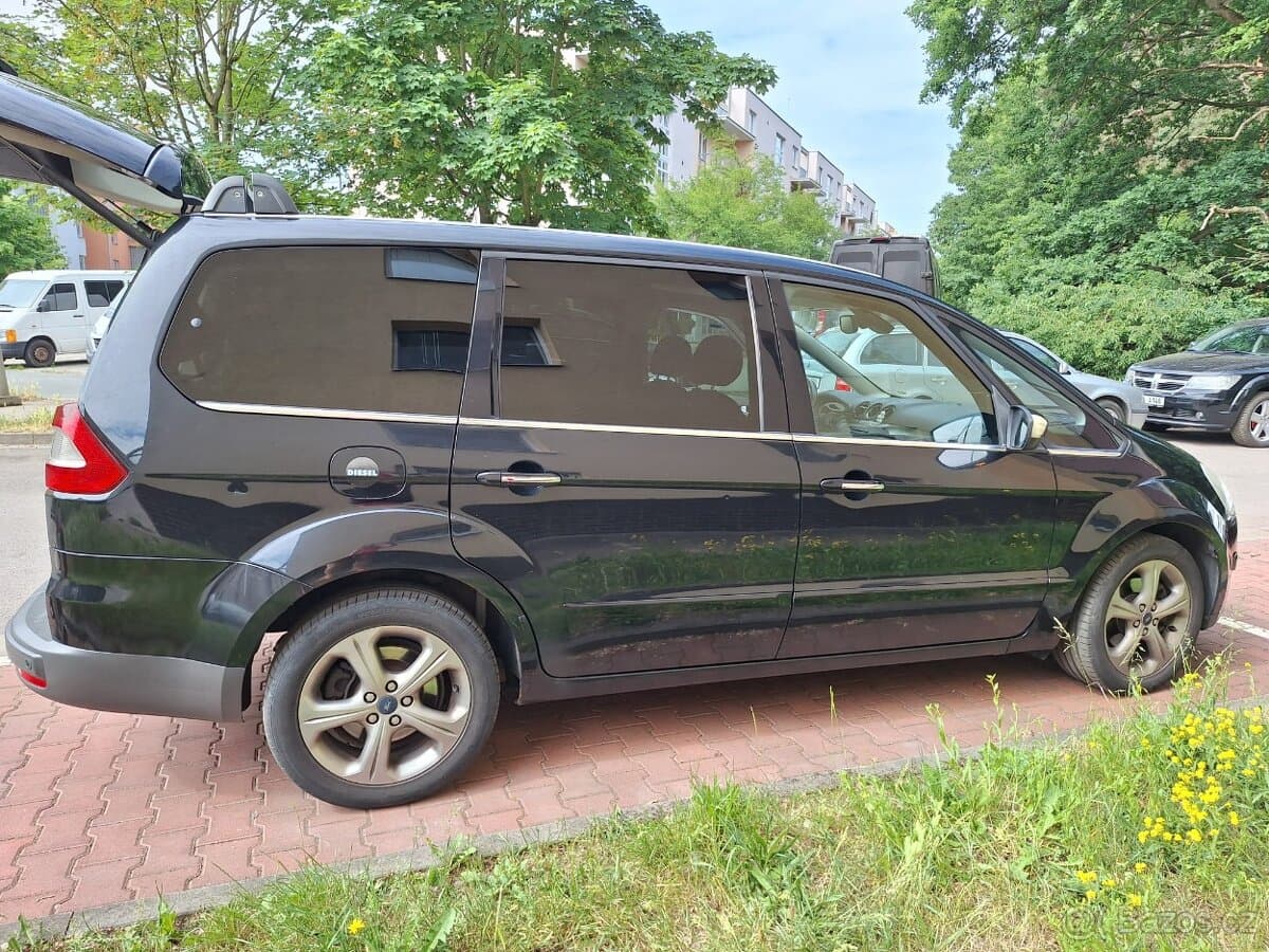 2009 Ford GALAXY - 13