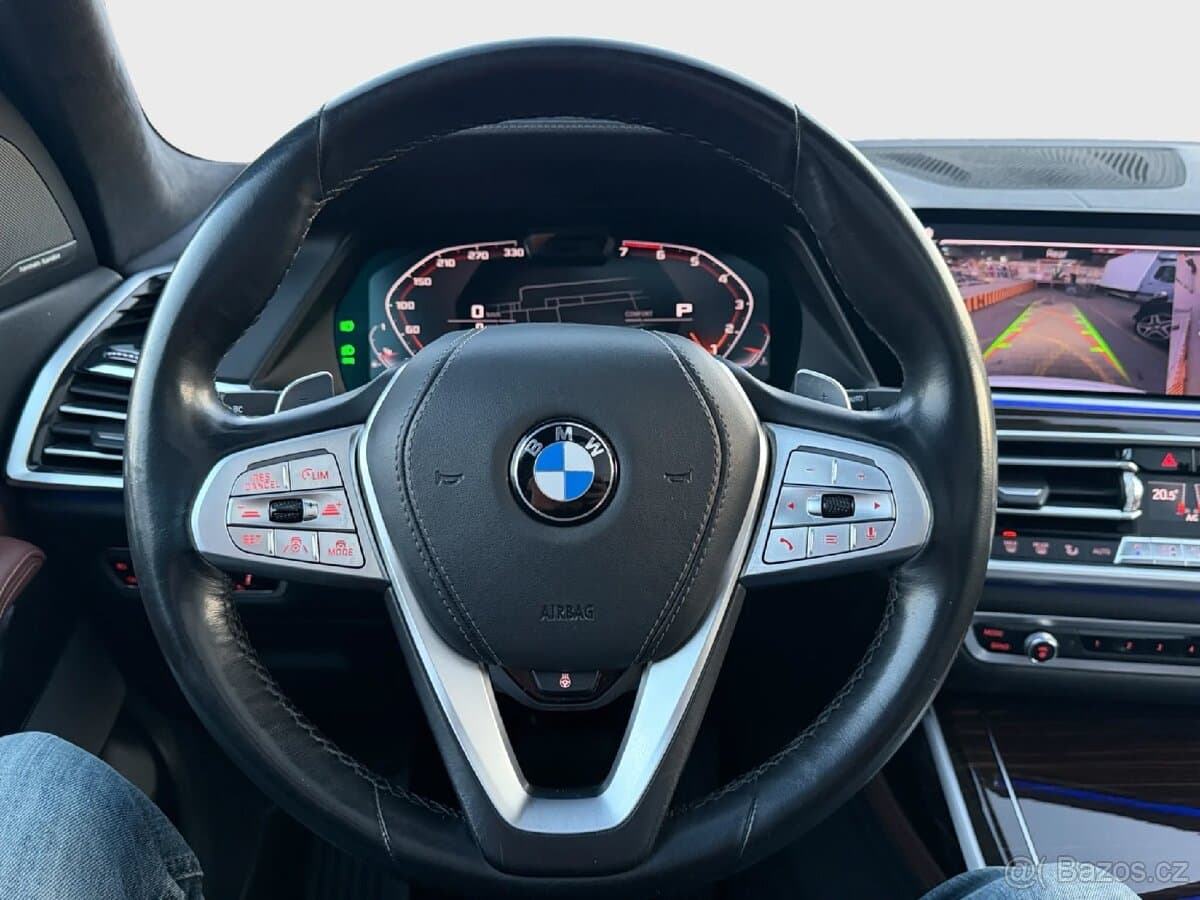 2019 BMW X7 - 13