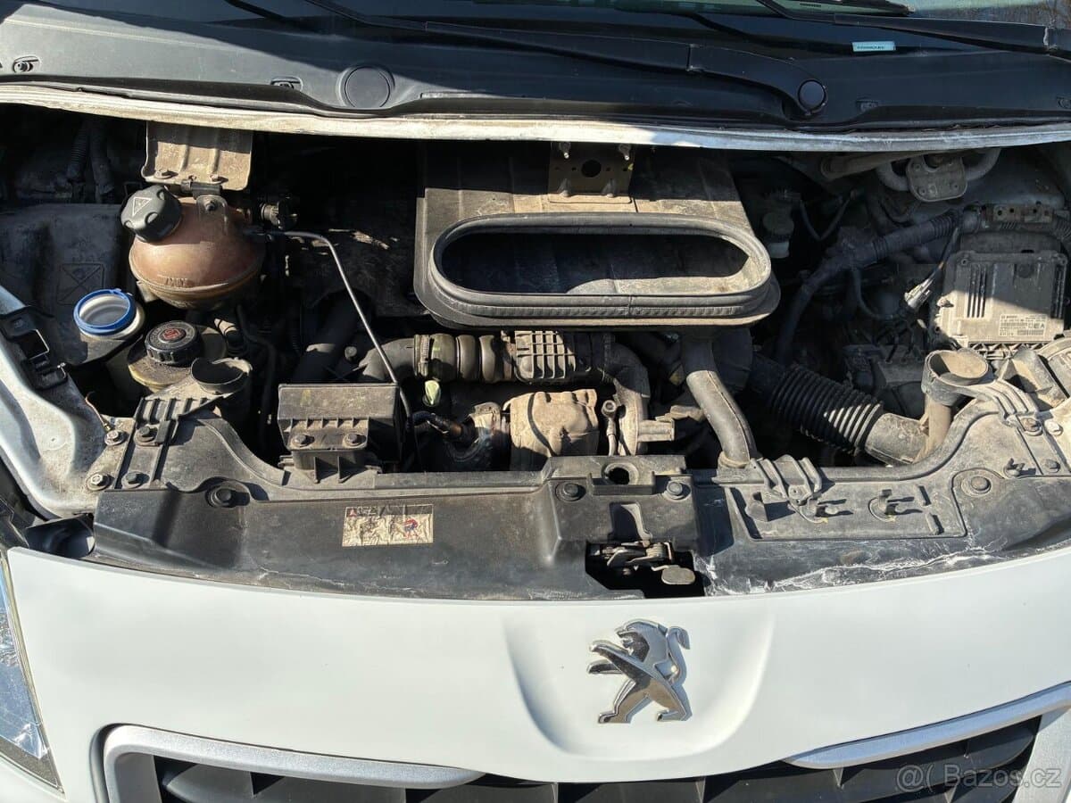 Peugeot EXPERT - 13