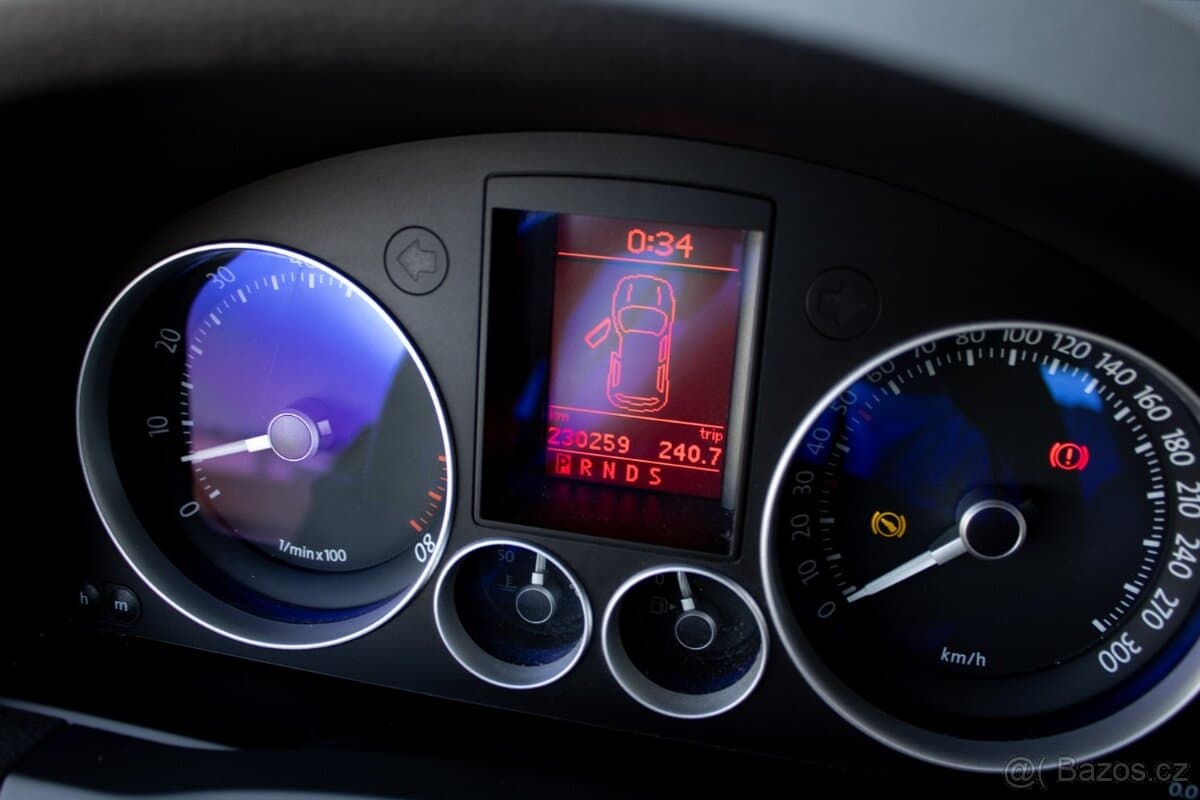 2008 Volkswagen GOLF - 13