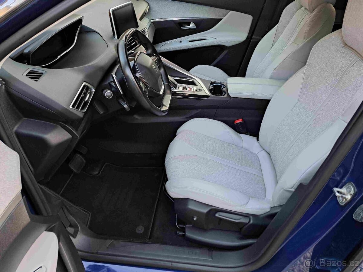 2020 Peugeot 3008 - 13
