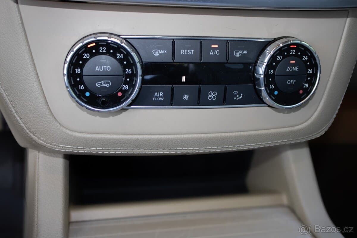 Mercedes-Benz M-CLASS - 13