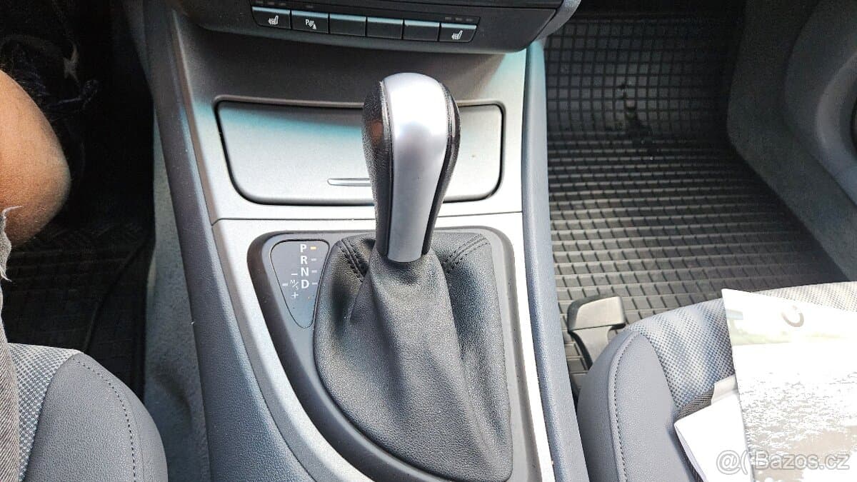 2005 BMW 1-SERIES - 13