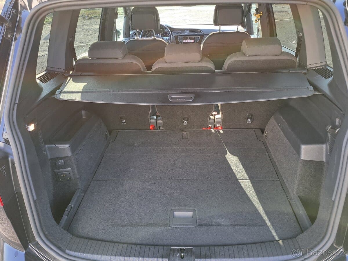 Volkswagen TOURAN - 13