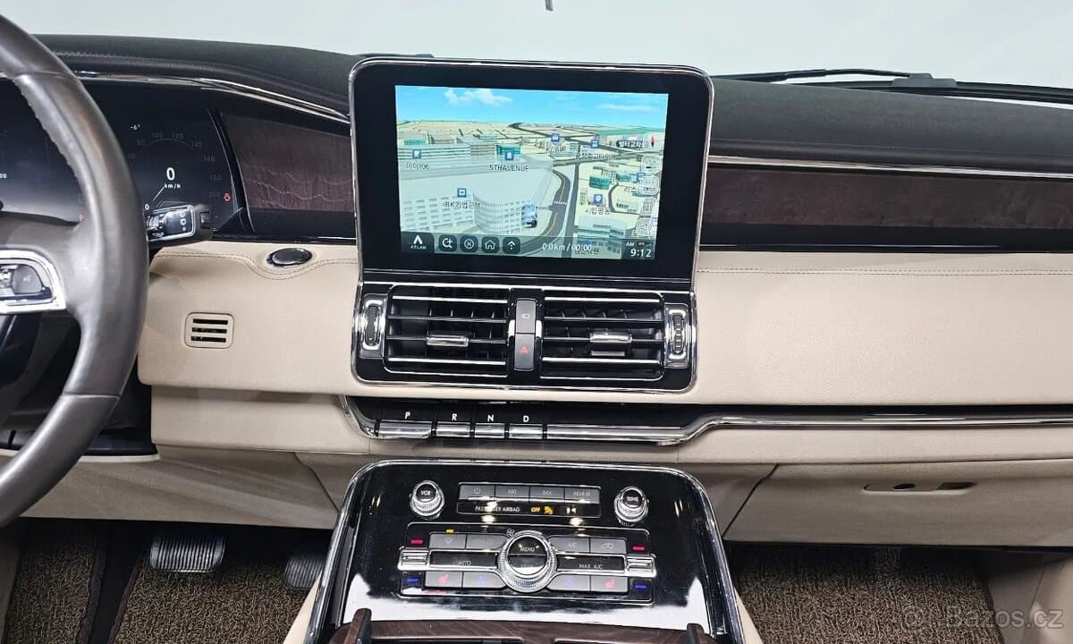 2021 Lincoln NAVIGATOR - 13