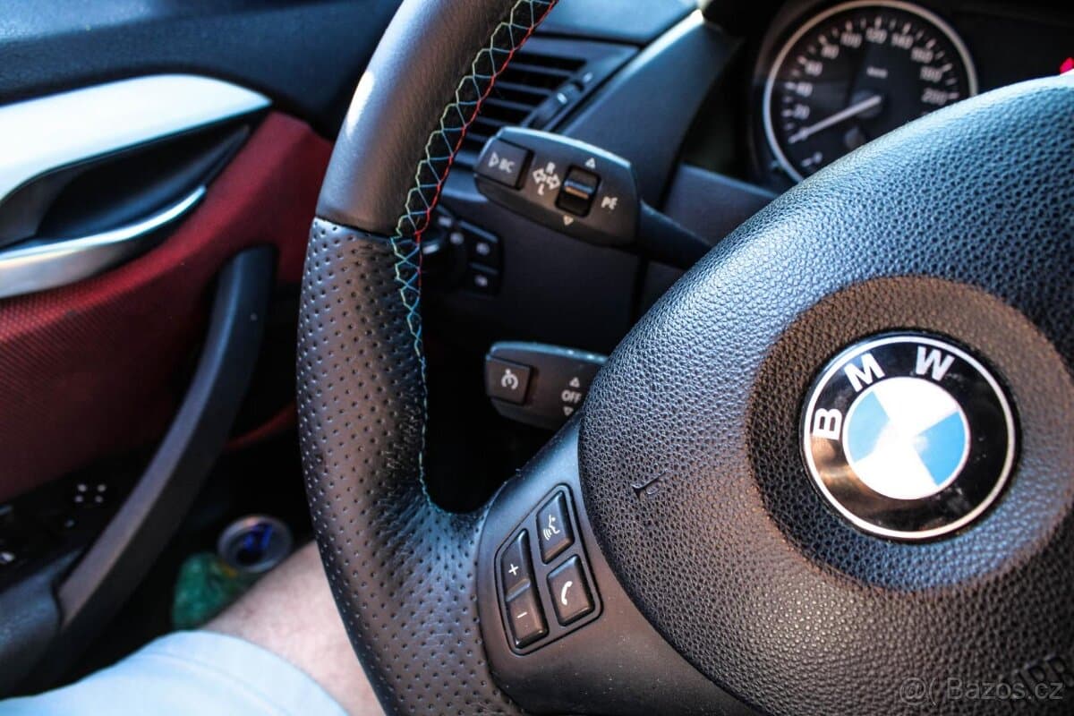 2010 BMW X1 - 13