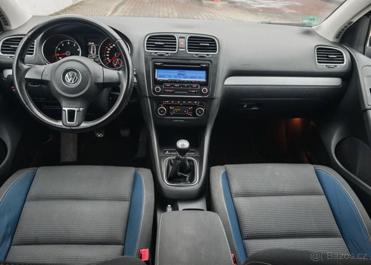 2011 Volkswagen GOLF - 13