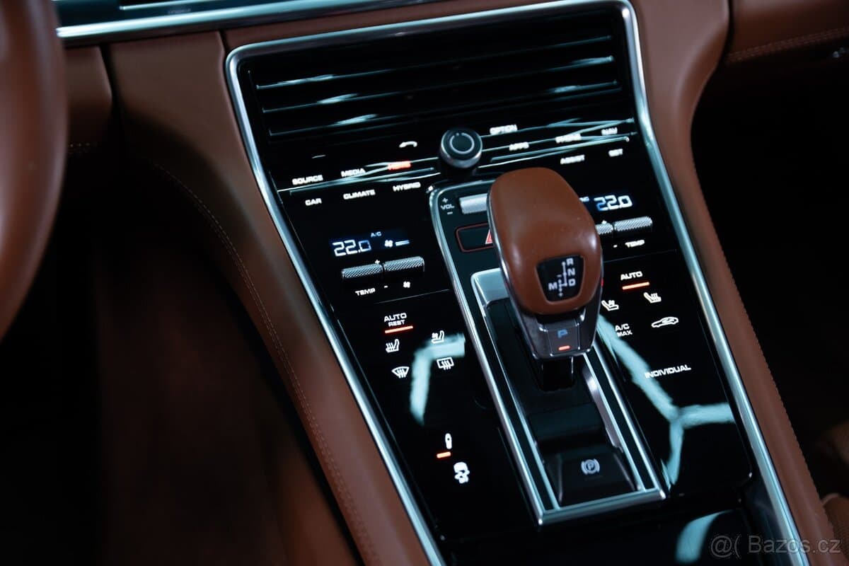 2019 Porsche PANAMERA - 13
