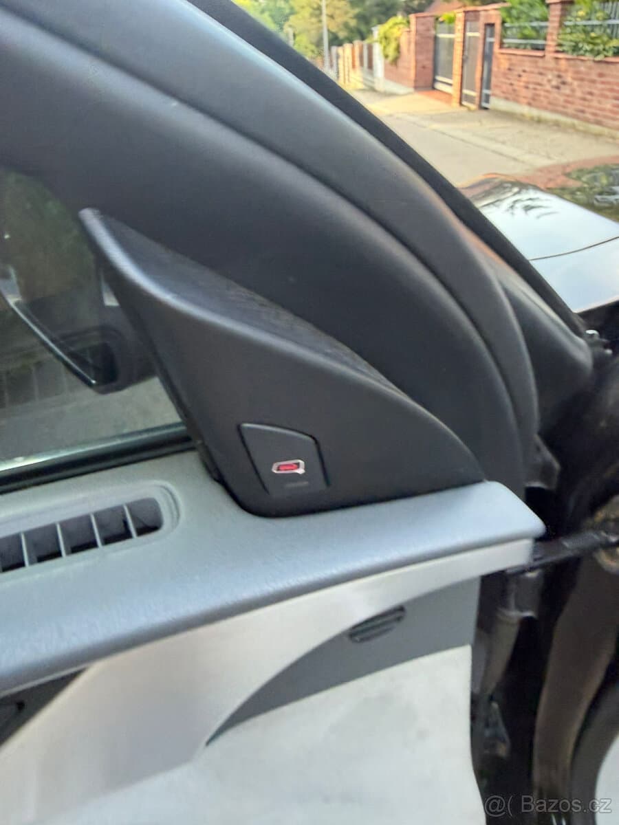 2012 Audi A8 - 13