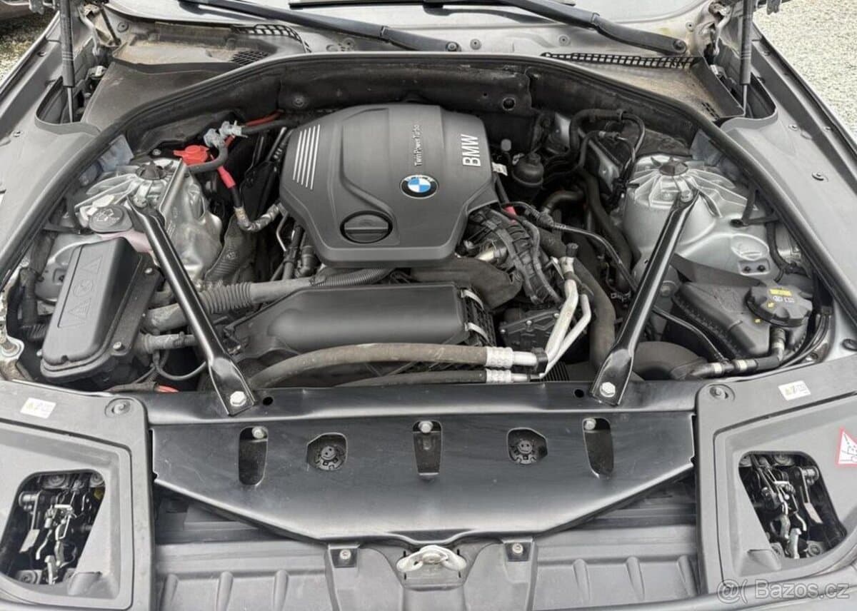 2015 BMW 5-SERIES - 13