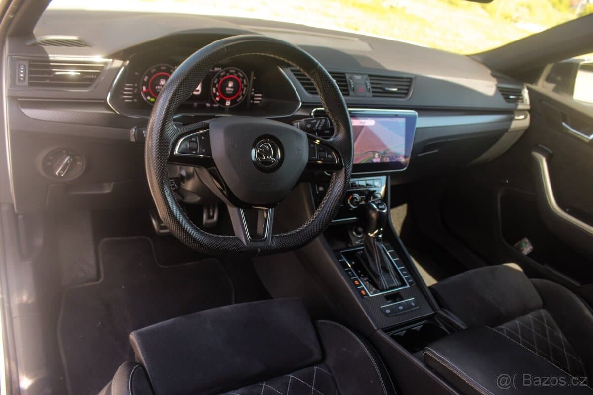 2020 Škoda SUPERB - 13