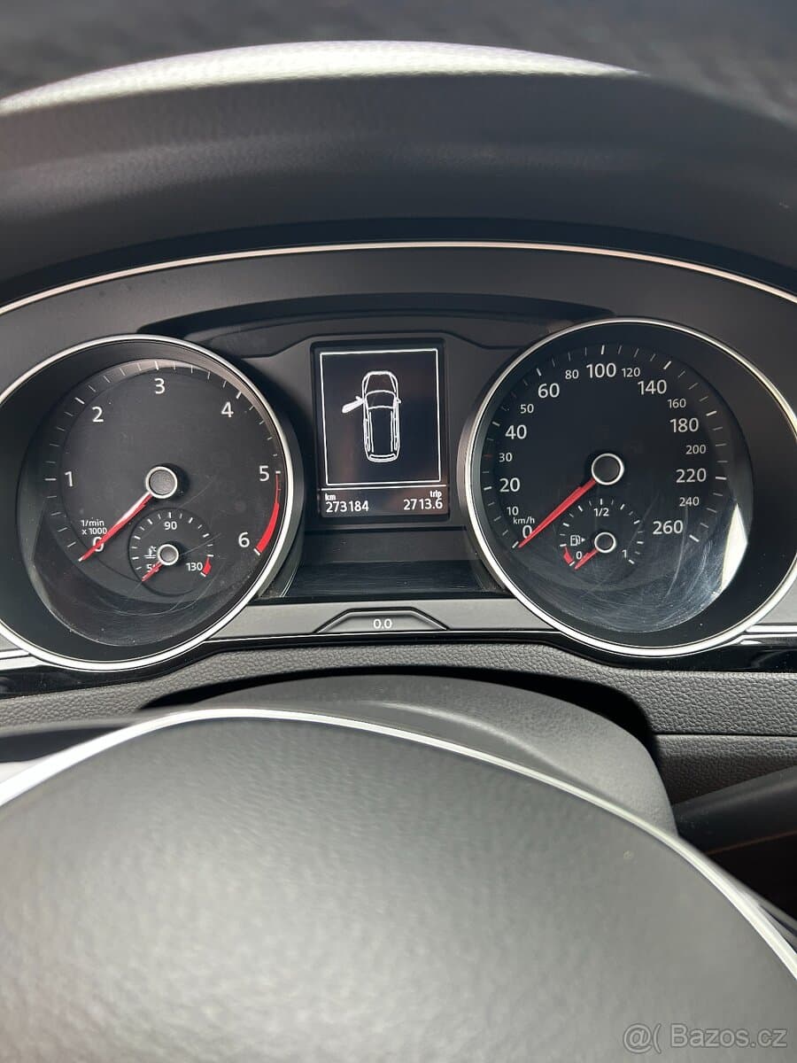 2015 Volkswagen PASSAT - 13