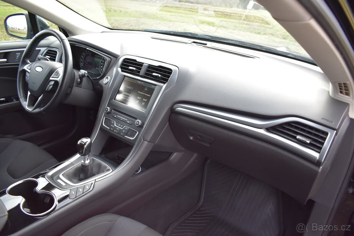 2015 Ford MONDEO - 13