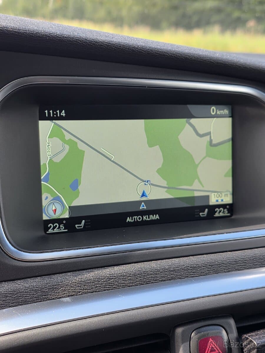 2014 Volvo V40 - 13