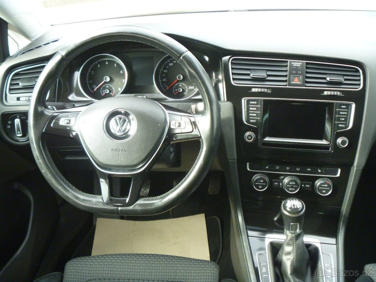 2013 Volkswagen GOLF - 13