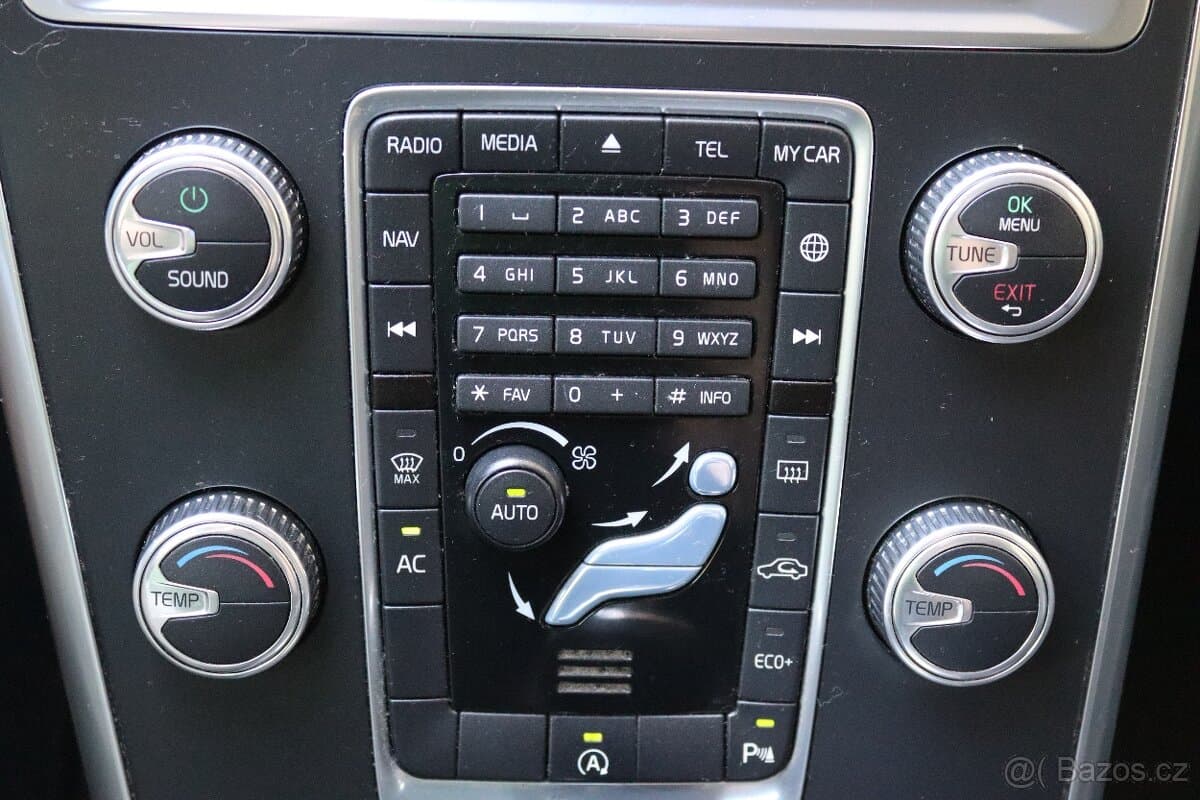2015 Volvo XC60 - 13