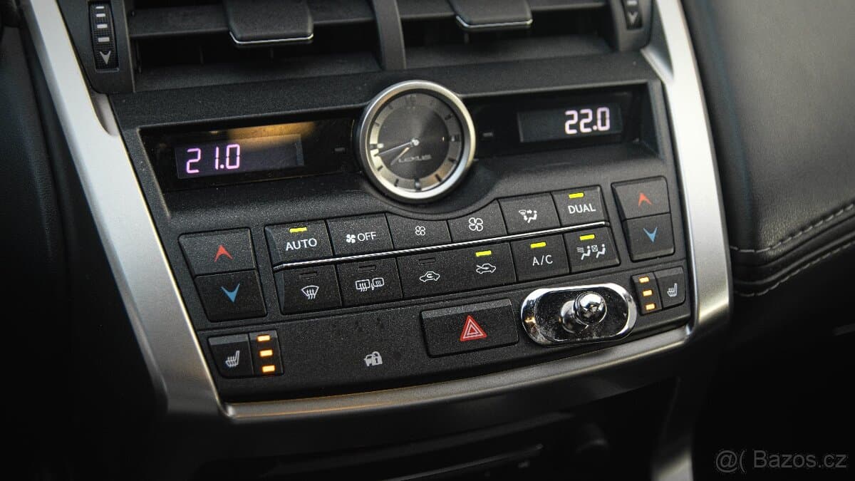 2015 Lexus NX - 13