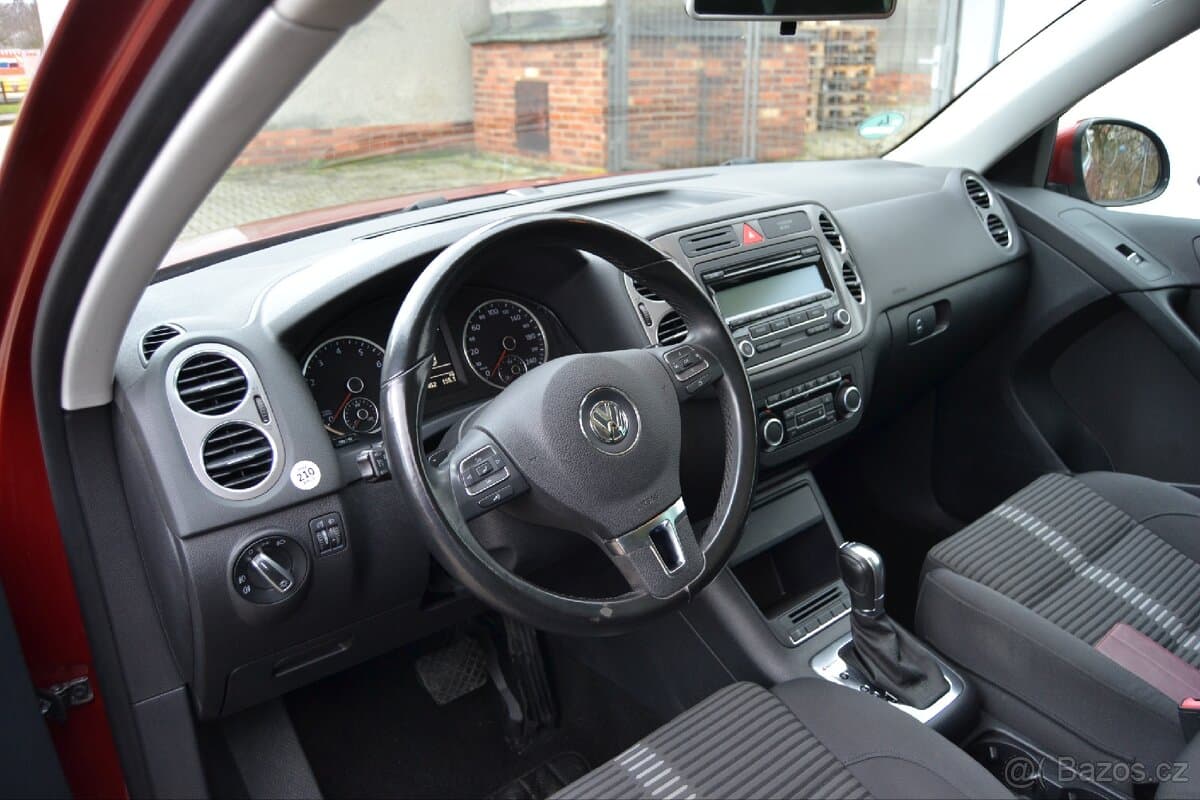2011 Volkswagen TIGUAN - 13