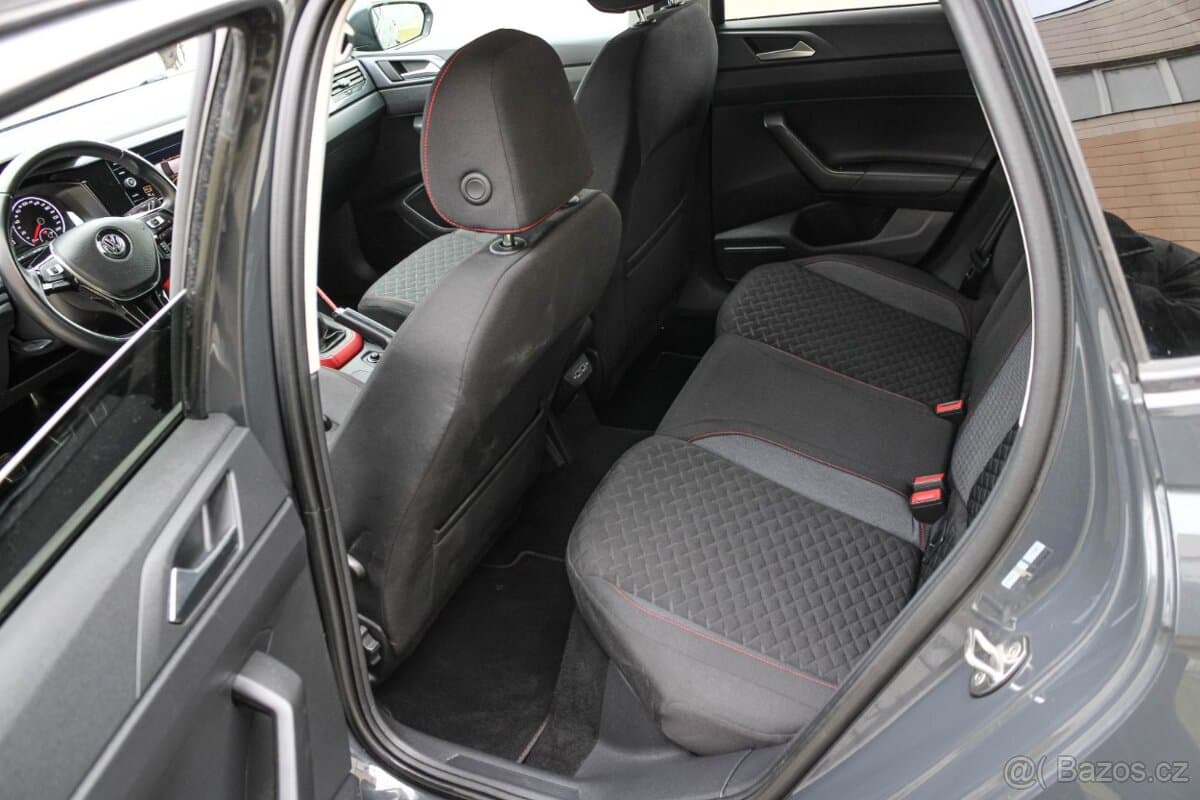 2019 Volkswagen POLO - 13