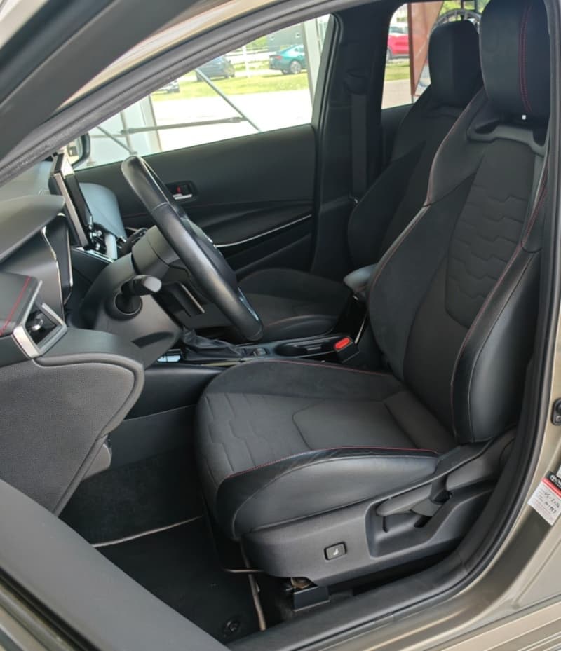 2022 Toyota COROLLA - 13