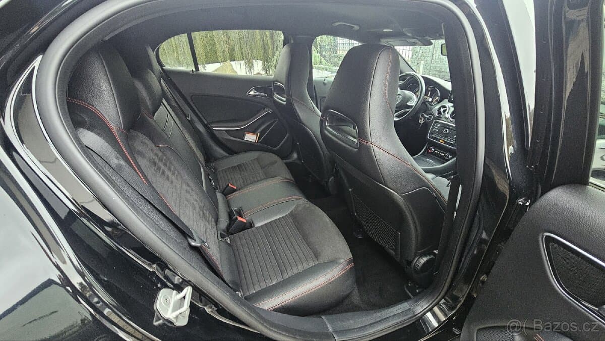 2017 Mercedes-Benz GLA - 13